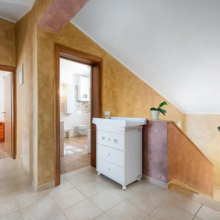 Awesome In Nova Vas With Kitchen * Nova Vas (Brtonigla)