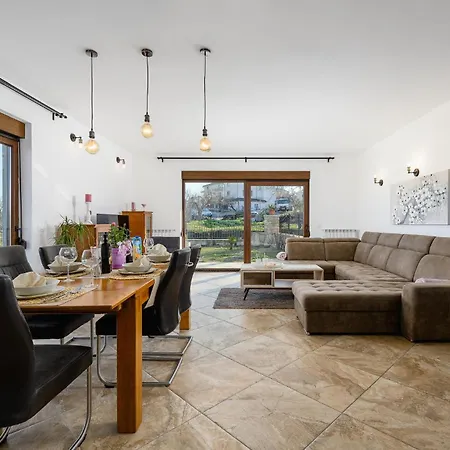 Holiday home Awesome In Nova Vas With Kitchen *
